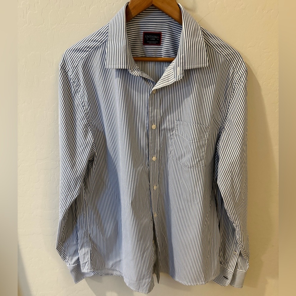Untuckit Long Sleeve Stretch Blue White Vertical Stripe Dress Shirt size L